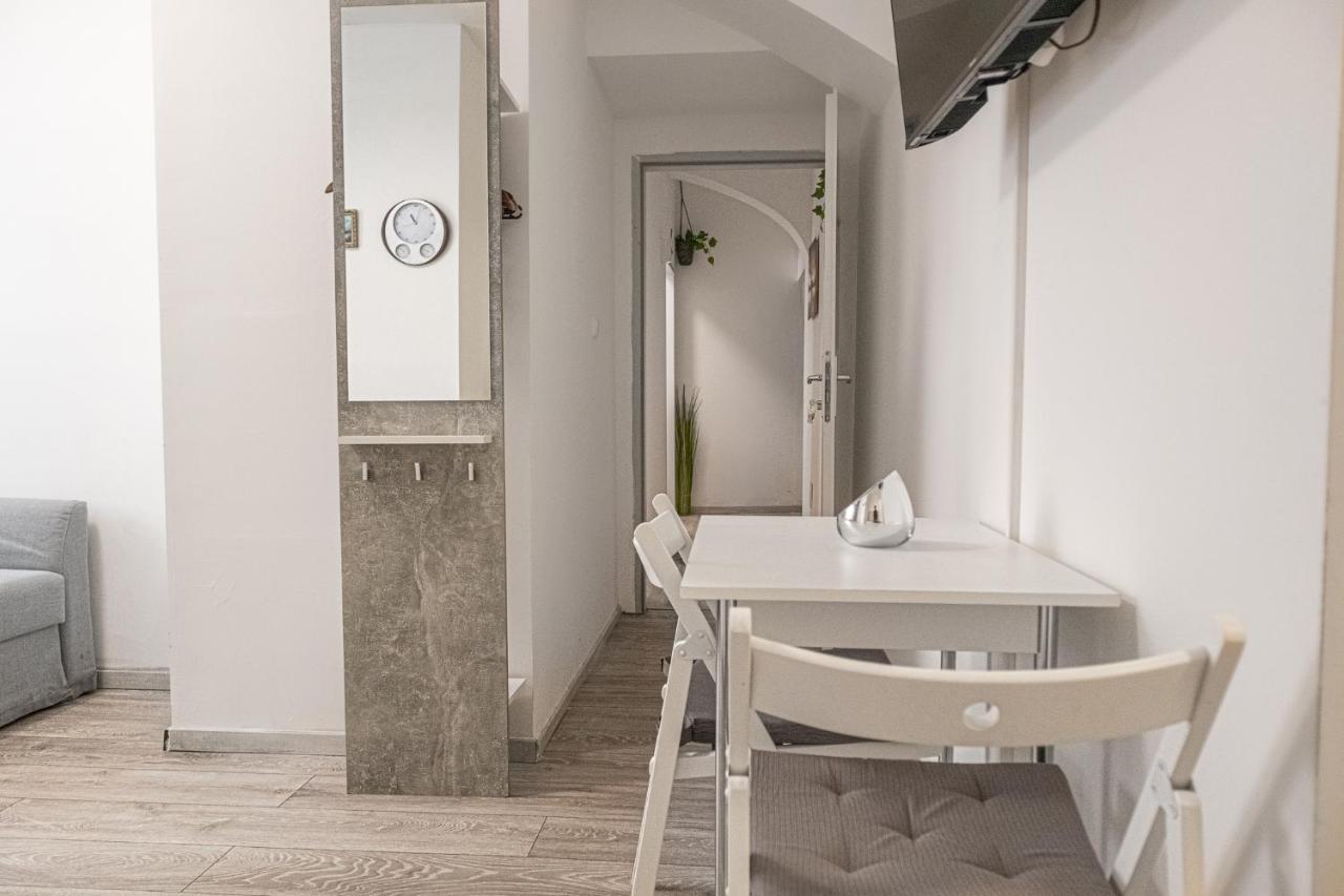 Pleasing Room Hauptbahnhof With Best Location Відень Екстер'єр фото